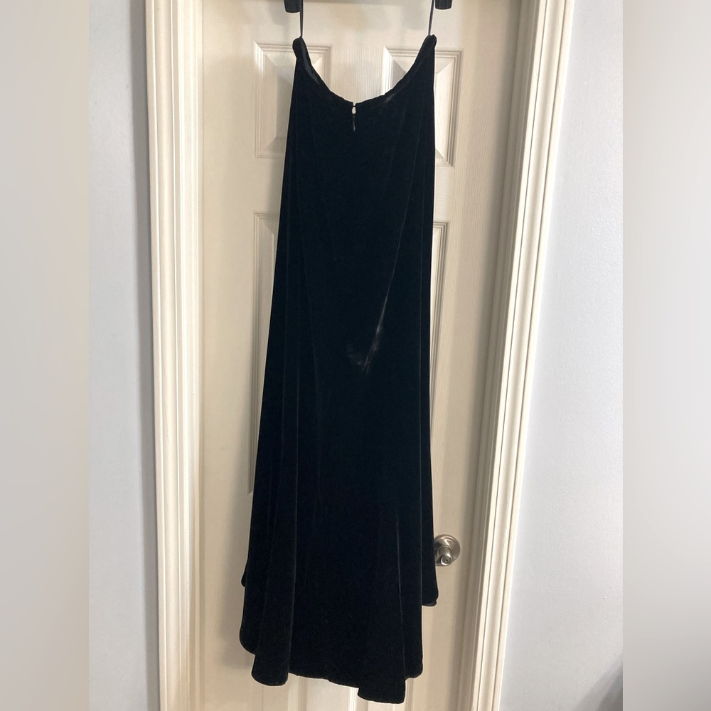 Velvet evening skirt- slight back dip